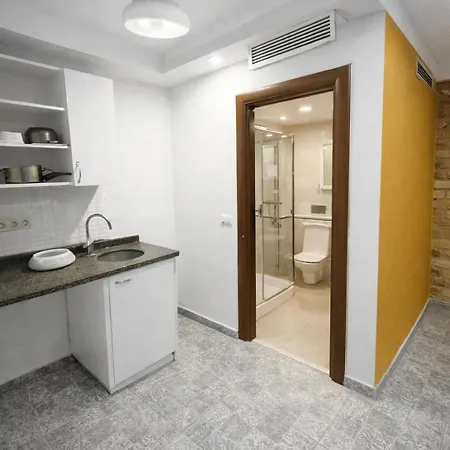 The Red Tent Grand Aparthotel